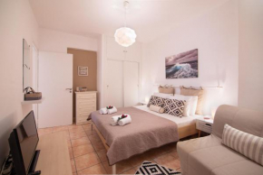 Jo's Guesthouse, Benitses